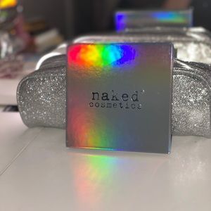 naked cosmetics holographic highlighter